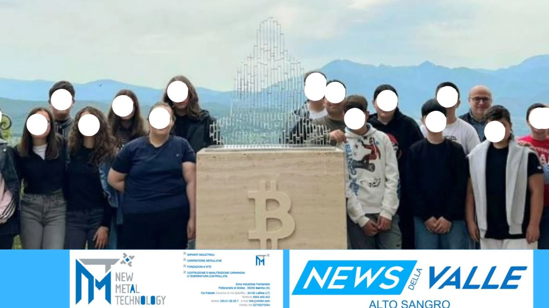 Tra torri medievali e rivoluzione digitale: la scultura di Fornelli spiegata ai ragazzi